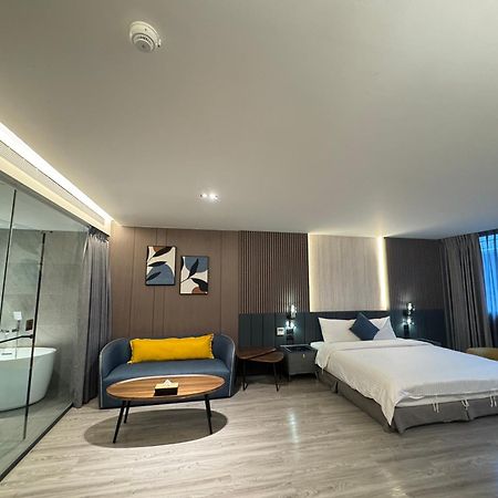 Hualien Pink Corner Hotel Dış mekan fotoğraf