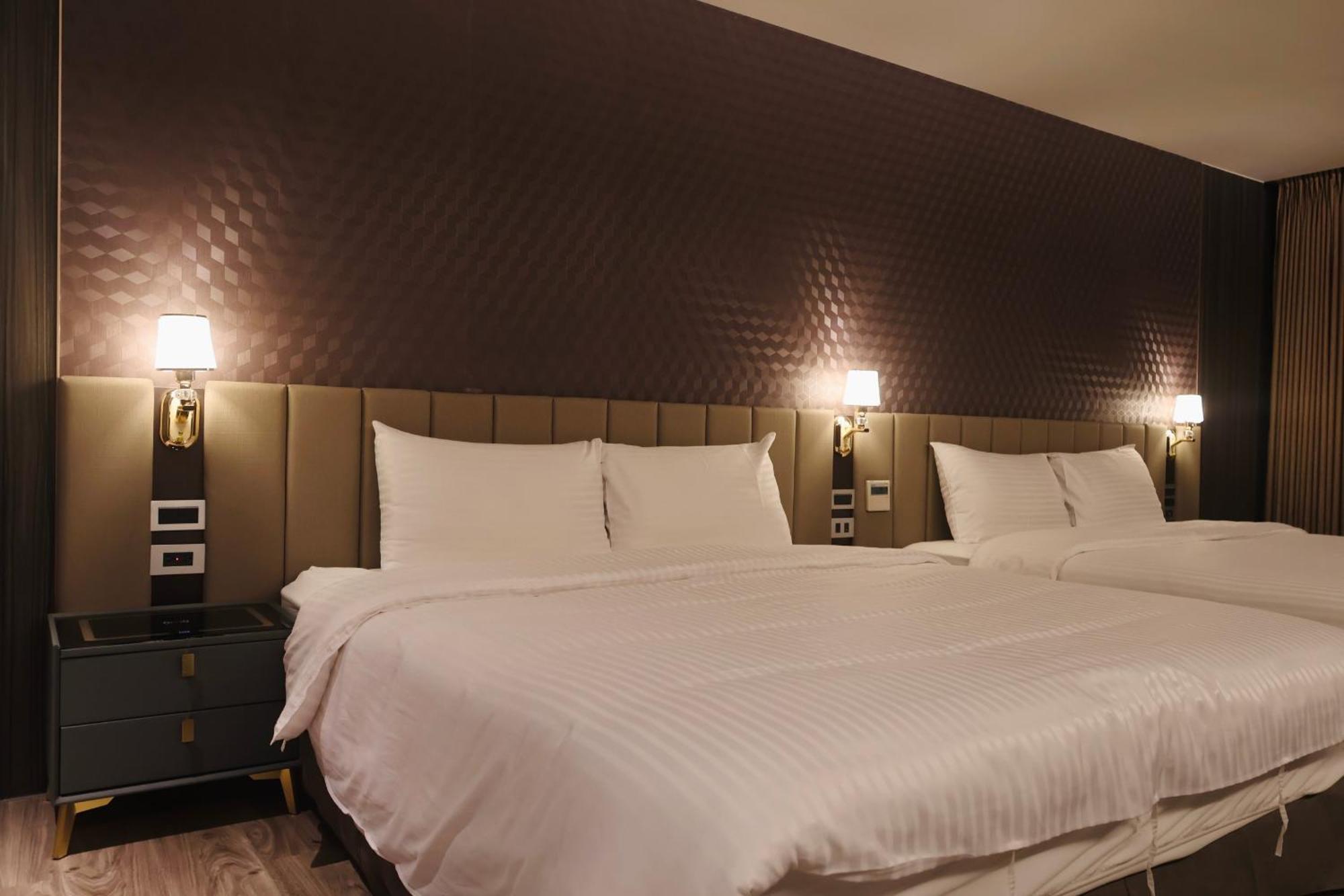 Hualien Pink Corner Hotel Dış mekan fotoğraf