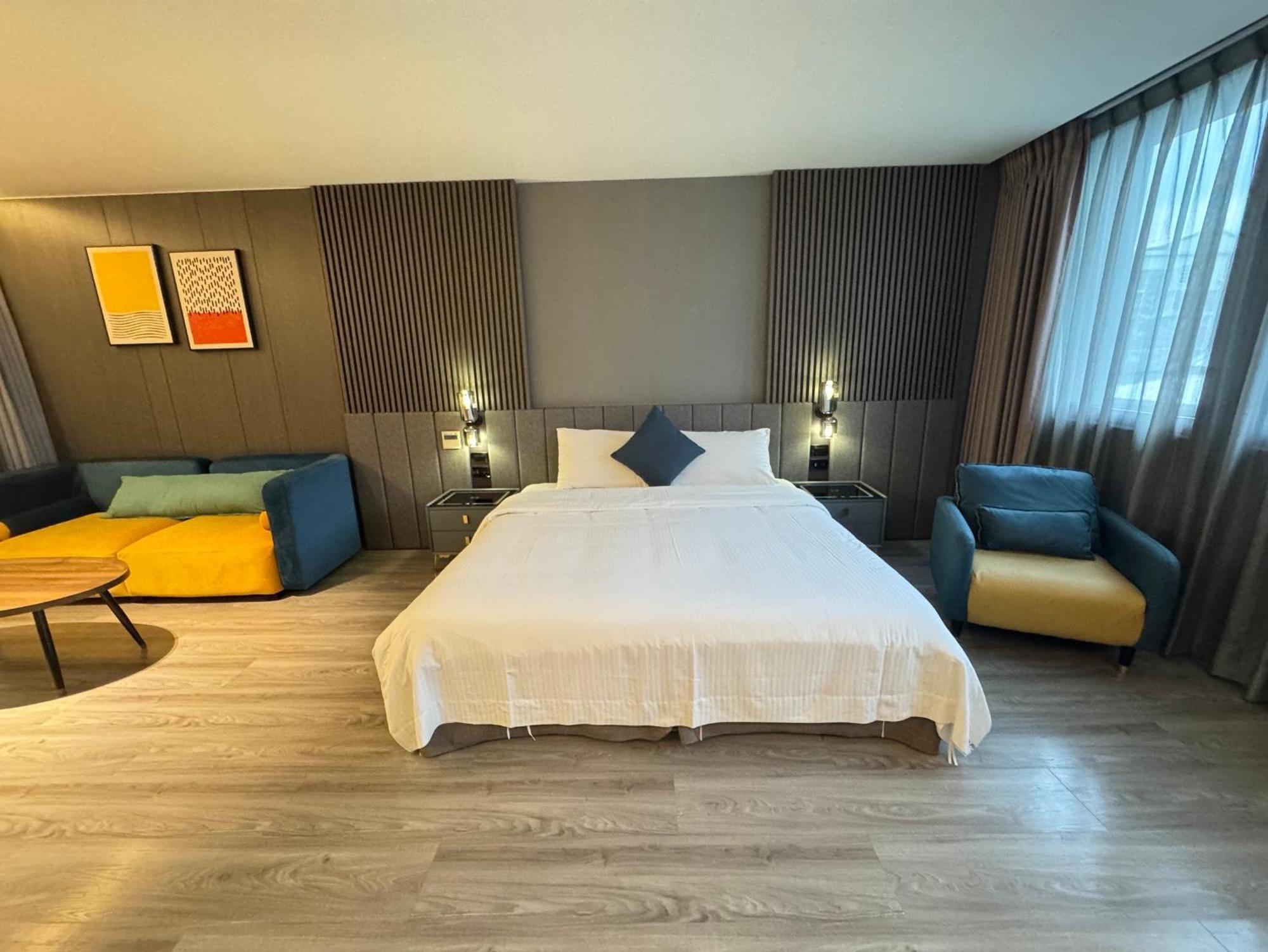 Hualien Pink Corner Hotel Dış mekan fotoğraf